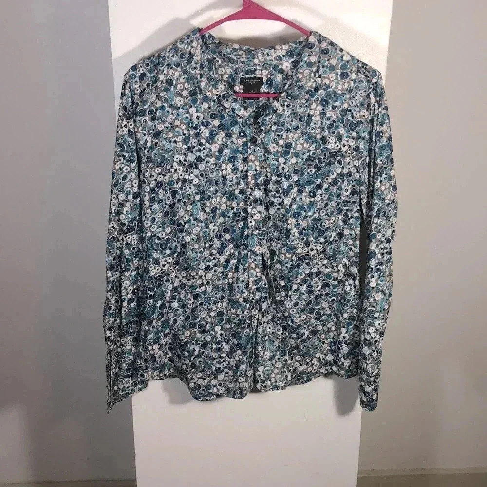 Ann Taylor Button Down Shirt